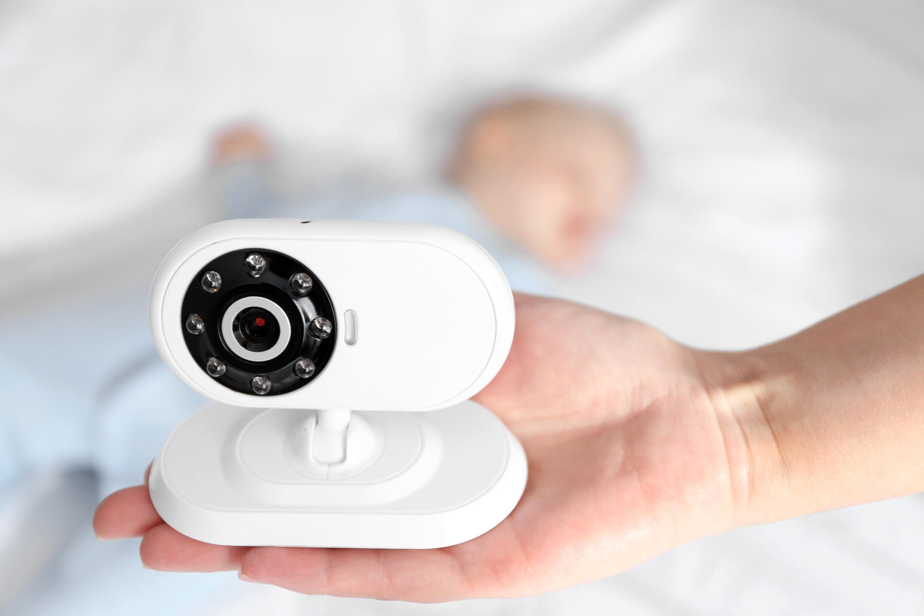 Publication Danish Infant Monitorizarea Bebelusului: Cum alegem camera de supraveghere a bebelusului?