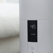 Umidificator DUUX Beam White, WiFi, Aromaterapie, Rata umidificare 350 ml/h, Pentru 40 mp